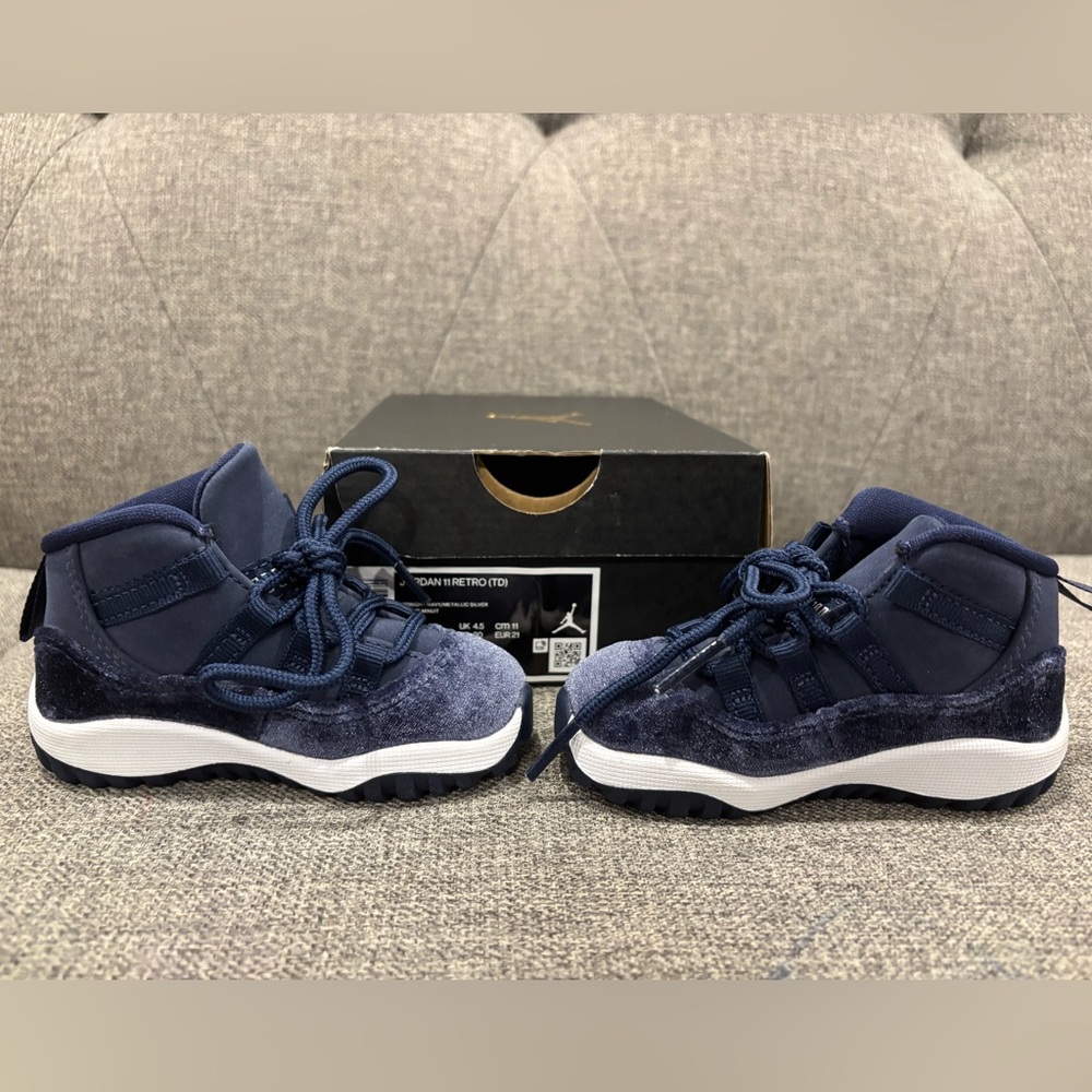 Jordan 11 Retro (TD) size 5c